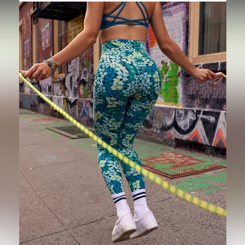 💚NWT Offline By Aerie offline real me Xtra 7/8 legging medium emerald green